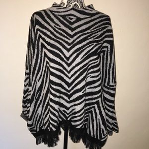 Chaus New York Black Gray Zebra print Poncho